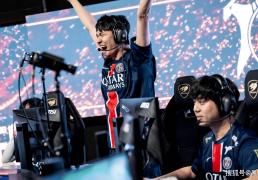 LOL全华班晋級(jí)世界(jiè)赛！Karsa泪洒赛场，FoFo：我真(zhēn)的有罪(zuì)？