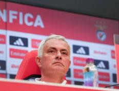 穆裡(lǐ)尼奥大(dà)膽(dǎn)表(biǎo)态不惧裁判罢工，巧妙(miào)爲(wèi)葡萄牙德比营造(zào)公平(píng)竞賽(sài)氛围