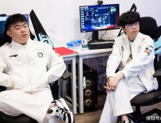 MSI冠軍(jūn)打野官宣退役！Knight回应德(dé)杯缺席：我上就夺冠了啊