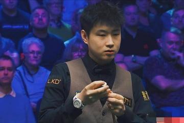 斯諾(nuò)克英錦(jǐn)赛最(zuì)新戰(zhàn)报！6-1,6-4,16強(qiáng)決(jué)出10席，评论区已淪(lún)陷(xiàn)！