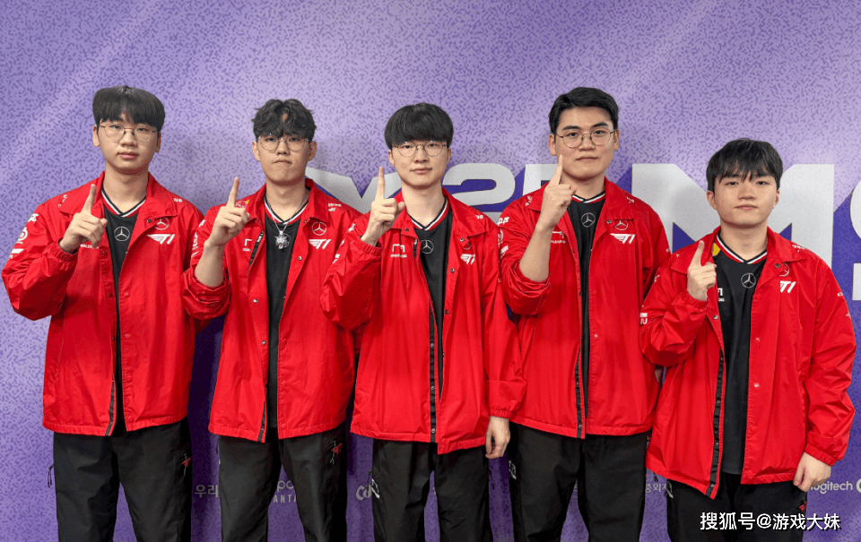 LOL官方再次(cì)发文强调,faker就是传奇(qí)选手,地位(wèi)無(wú)人能撼动