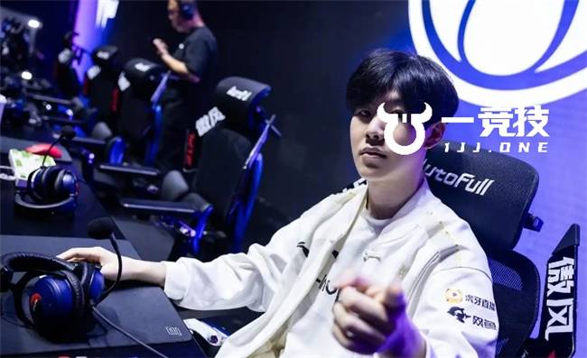 LOL:LPL常规赛最佳阵容(róng)出爐(lú) Theshy当選(xuǎn)一(yī)阵Bin落選(xuǎn)!