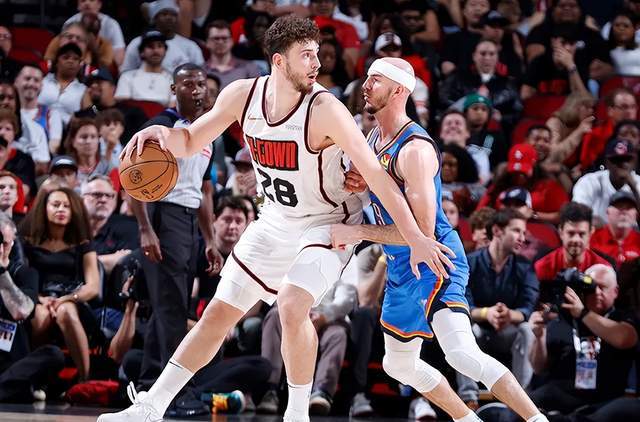 恩怨侷(jú)拉满!杜兰特携火箭回俄城 “复仇”,雷霆颁奖夜能防住吗?