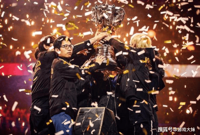 Faker對(duì)历届S賽(sài)冠军进行(xíng)排(pái)名(míng),认为LPL冠军墊(diàn)底,含金(jīn)量(liàng)最(zuì)低