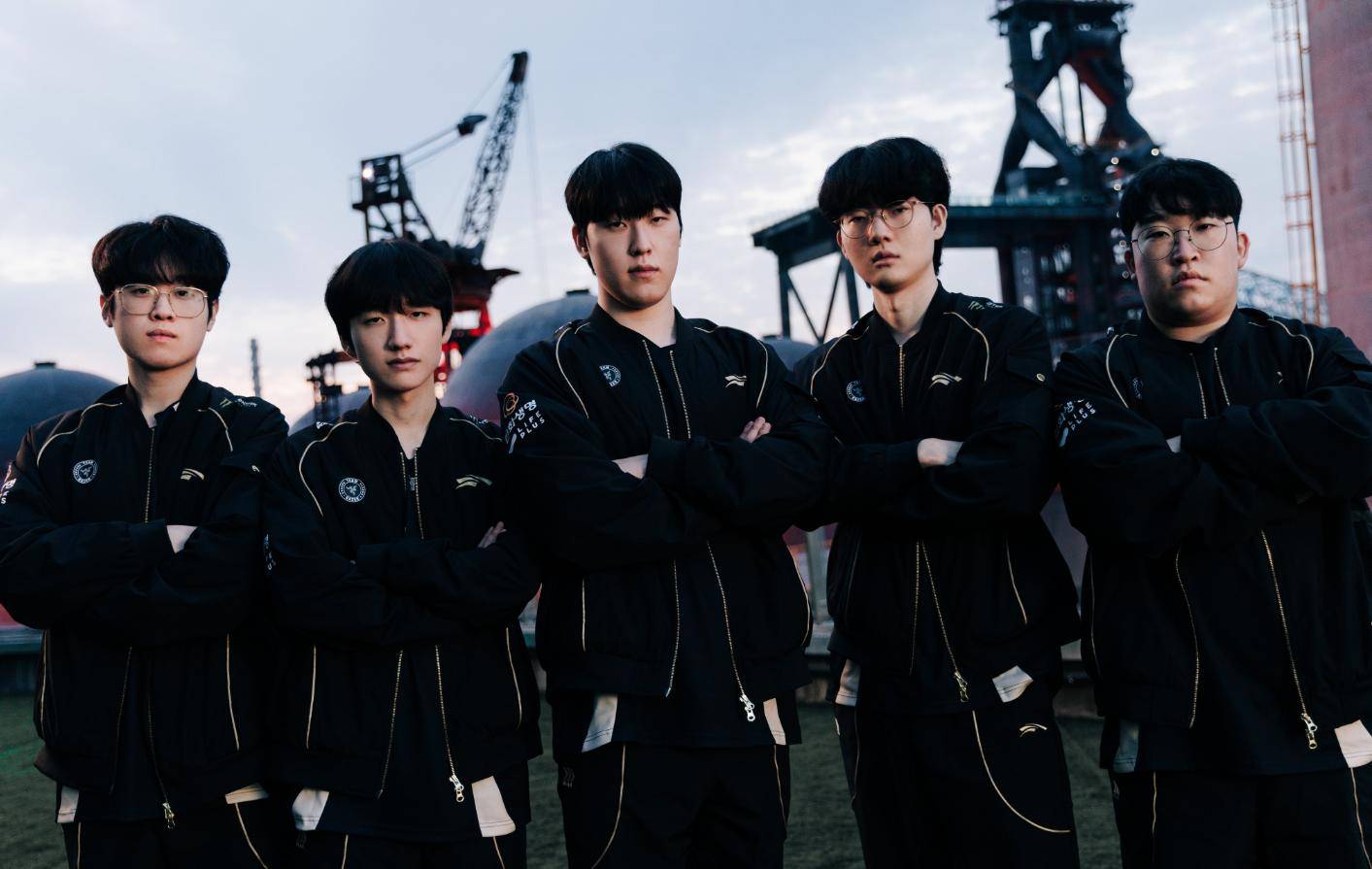 S15八强赛前瞻:LCK内战一觸(chù)即(jí)發(fā),CFO肩(jiān)负抗韩使命!