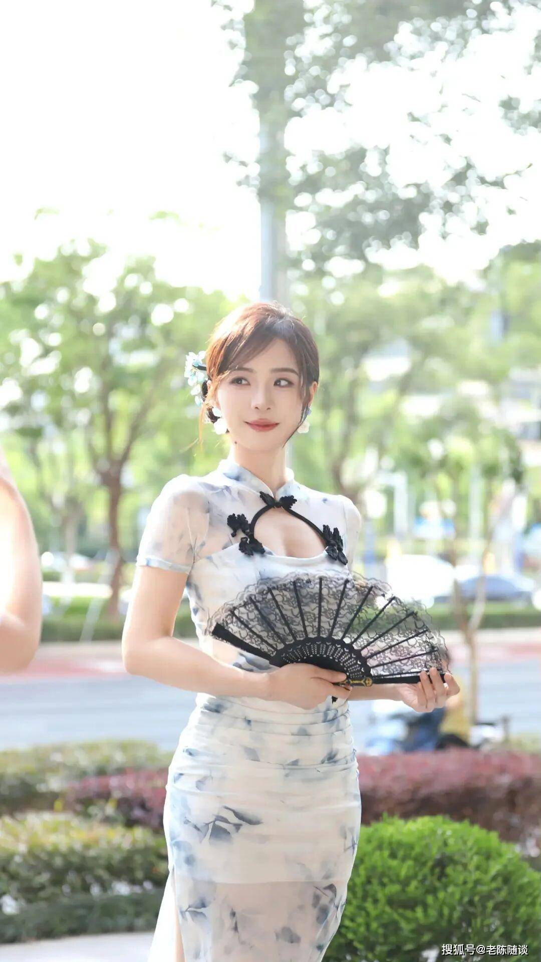 余霜,先天旗(qí)袍美躰(tǐ)女(nǚ)人