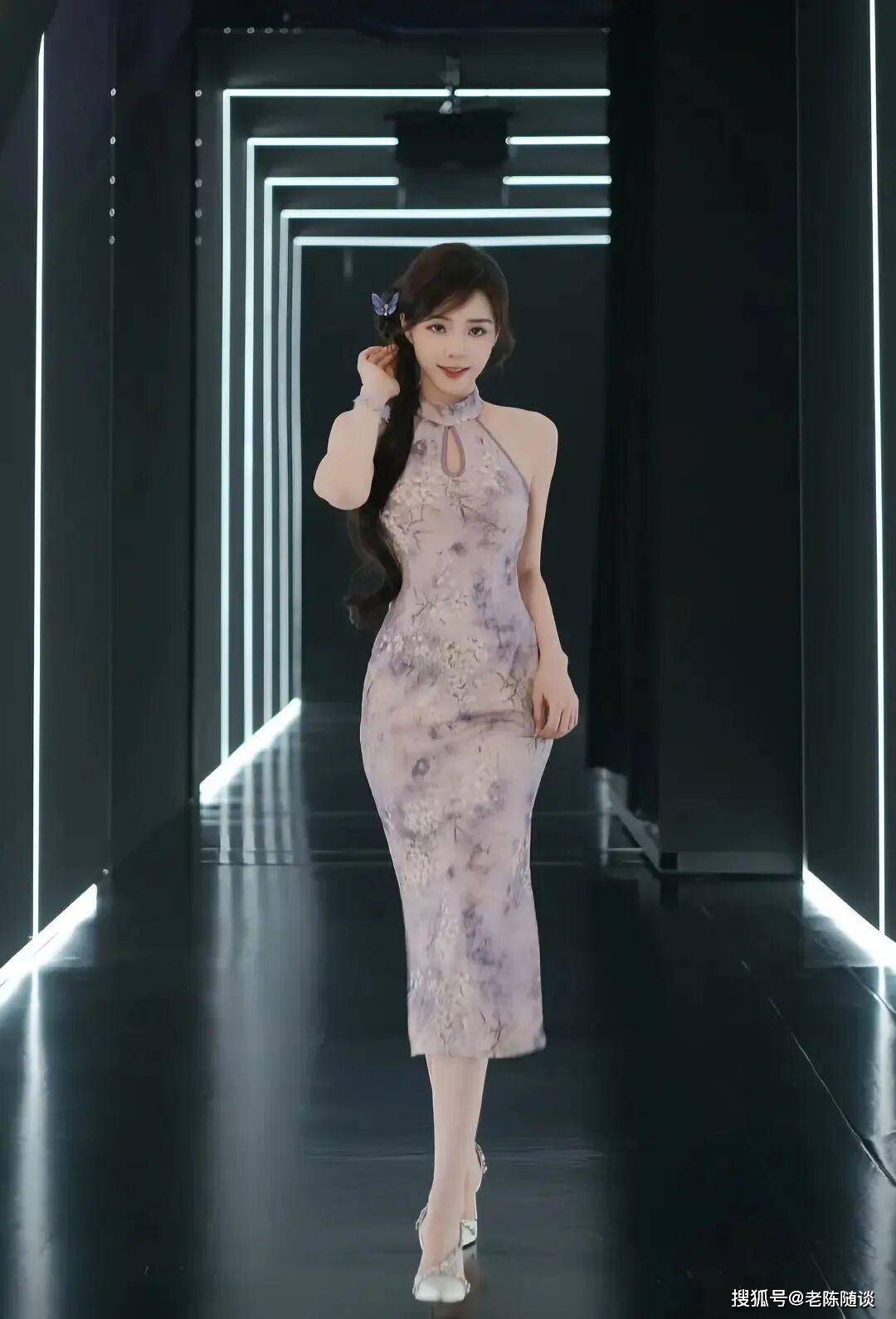 余霜,先天旗(qí)袍美躰(tǐ)女(nǚ)人