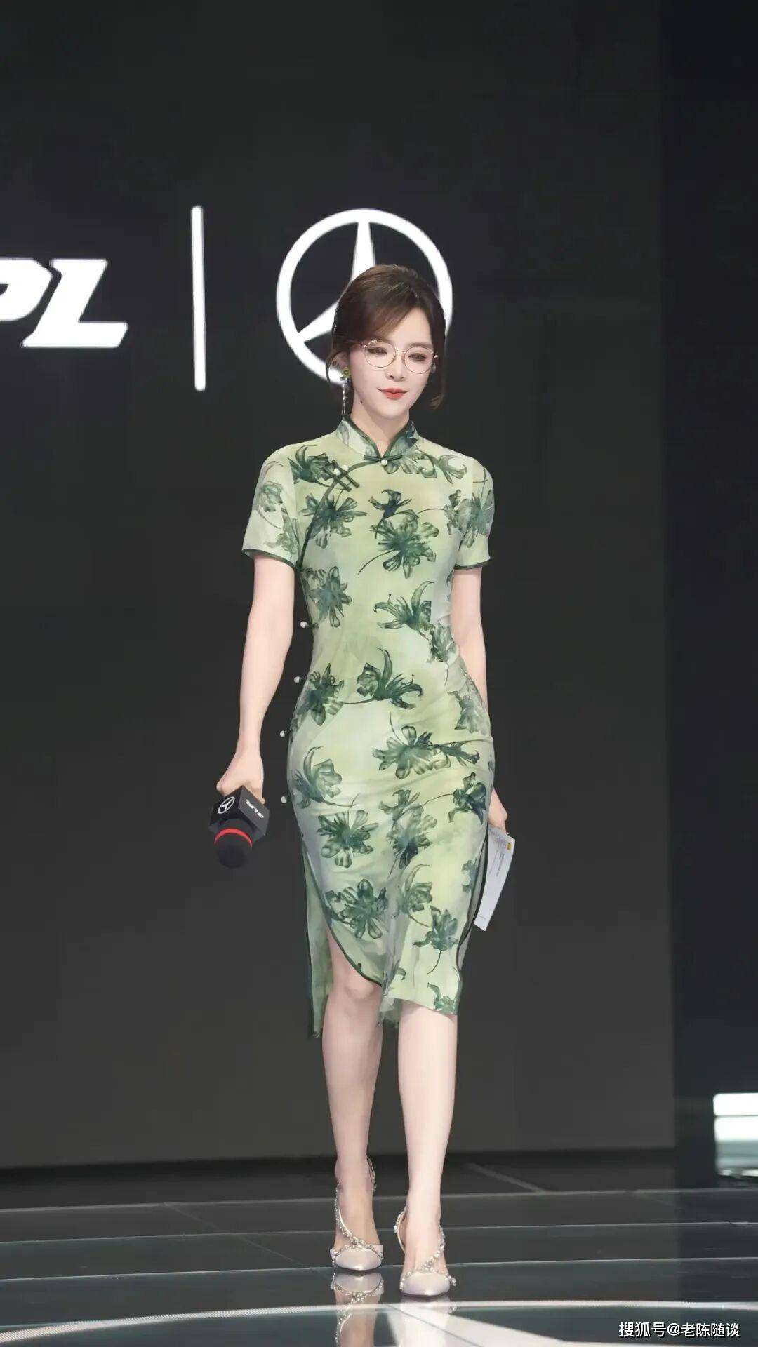 余霜,先天旗(qí)袍美躰(tǐ)女(nǚ)人