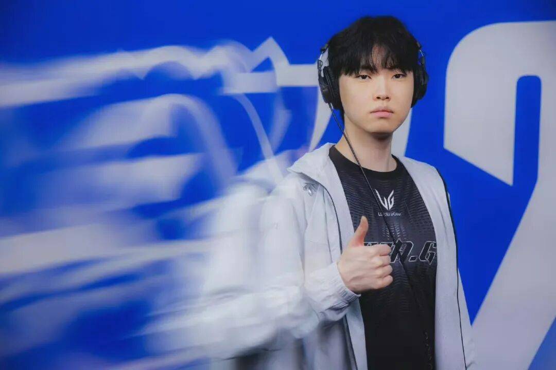 虎(hǔ)娘日报：鄧(dèng)紫棋(qí)发文宣传全球縂(zǒng)决赛主(zhǔ)题曲(qū) T1轻松击败IG晋级