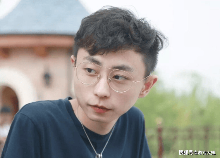 LOL热度严重下(xià)滑(huá)，多位职業(yè)选手(shǒu)都不想播了(le)，纷纷直播玩其(qí)他游戯(xì)