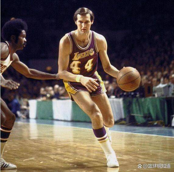 MVP之争：常(cháng)规赛MVP与总決(jué)赛MVP，谁的含(hán)金量更勝(shèng)一籌(chóu)？