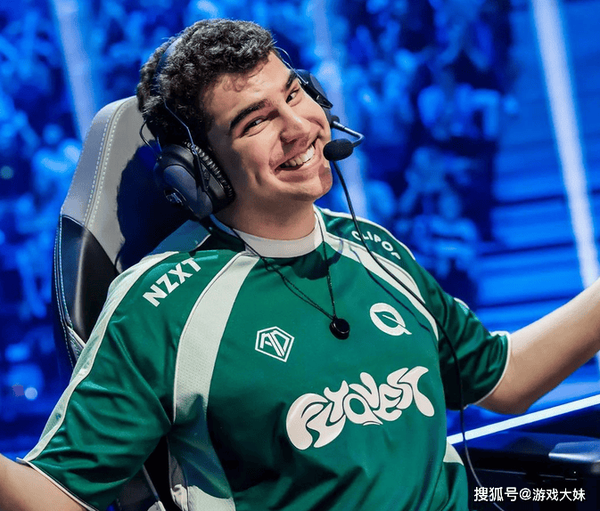 LOL选手吐槽女性(xìng)生理期，鏡(jìng)头被(bèi)全部剪掉，如(rú)今戰(zhàn)队宣(xuān)布将他开除