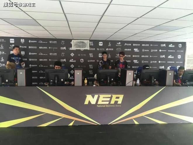 KPL官方解說(shuō)嘲讽LPL鸟巢无冠了，IG榮(róng)誉被抹(mǒ)杀，拒绝道歉