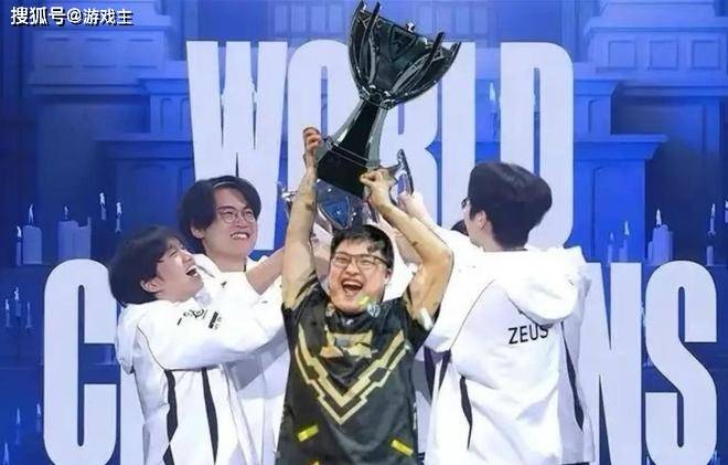KPL官方解說(shuō)嘲讽LPL鸟巢无冠了，IG榮(róng)誉被抹(mǒ)杀，拒绝道歉