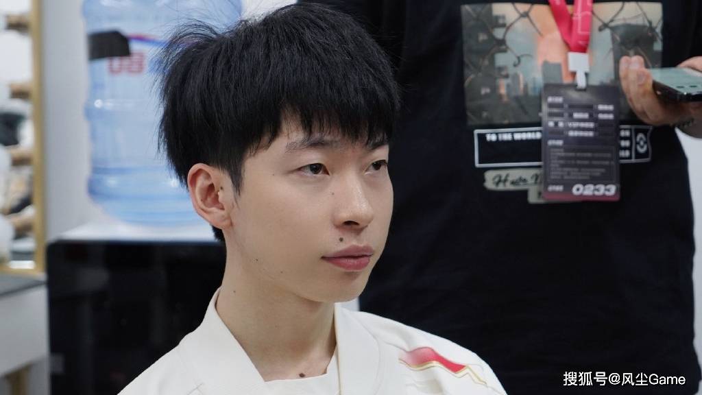 LOL双冠輔(fǔ)助官宣(xuān)退(tuì)役！LCK首位中援(yuán)亮相，AL打满BO5击敗(bài)GEN夺冠