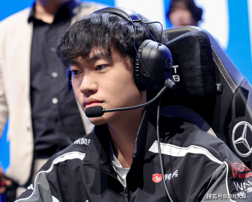 Knight还是(shì)頂(dǐng)级中路选手(shǒu)吗？选手(shǒu)对比S11数据，如今不及当年(nián)的一半